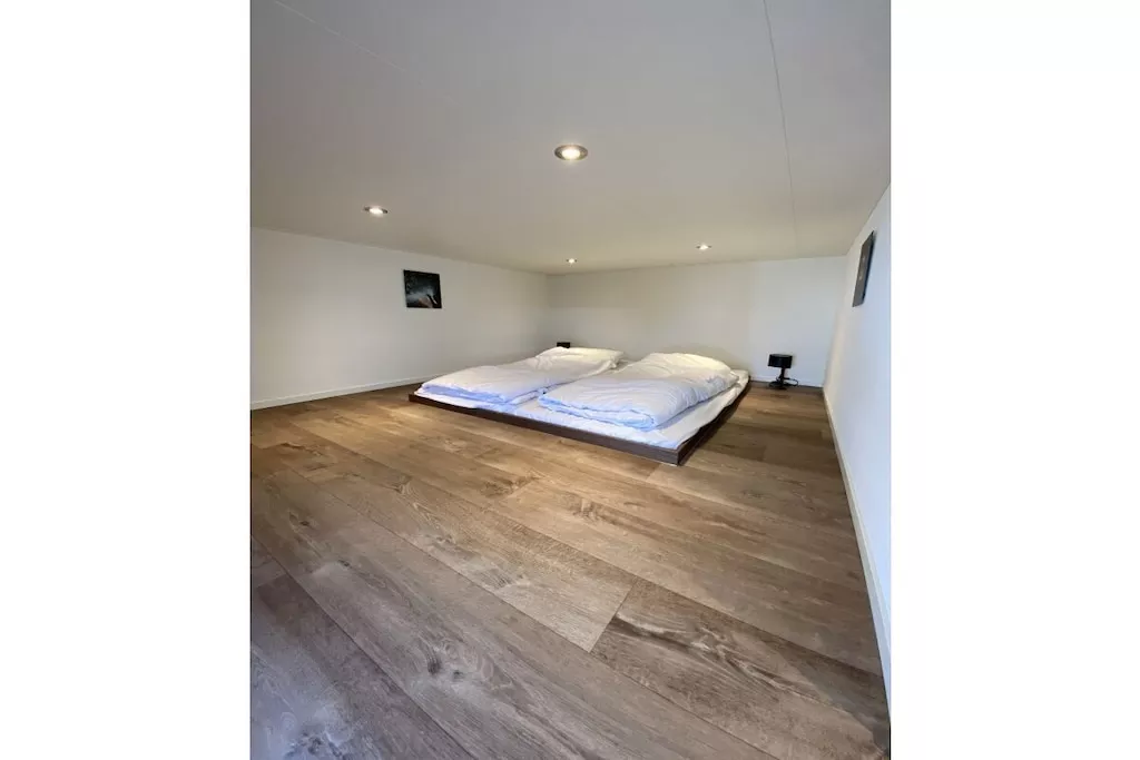 457009-Nicht getaggt