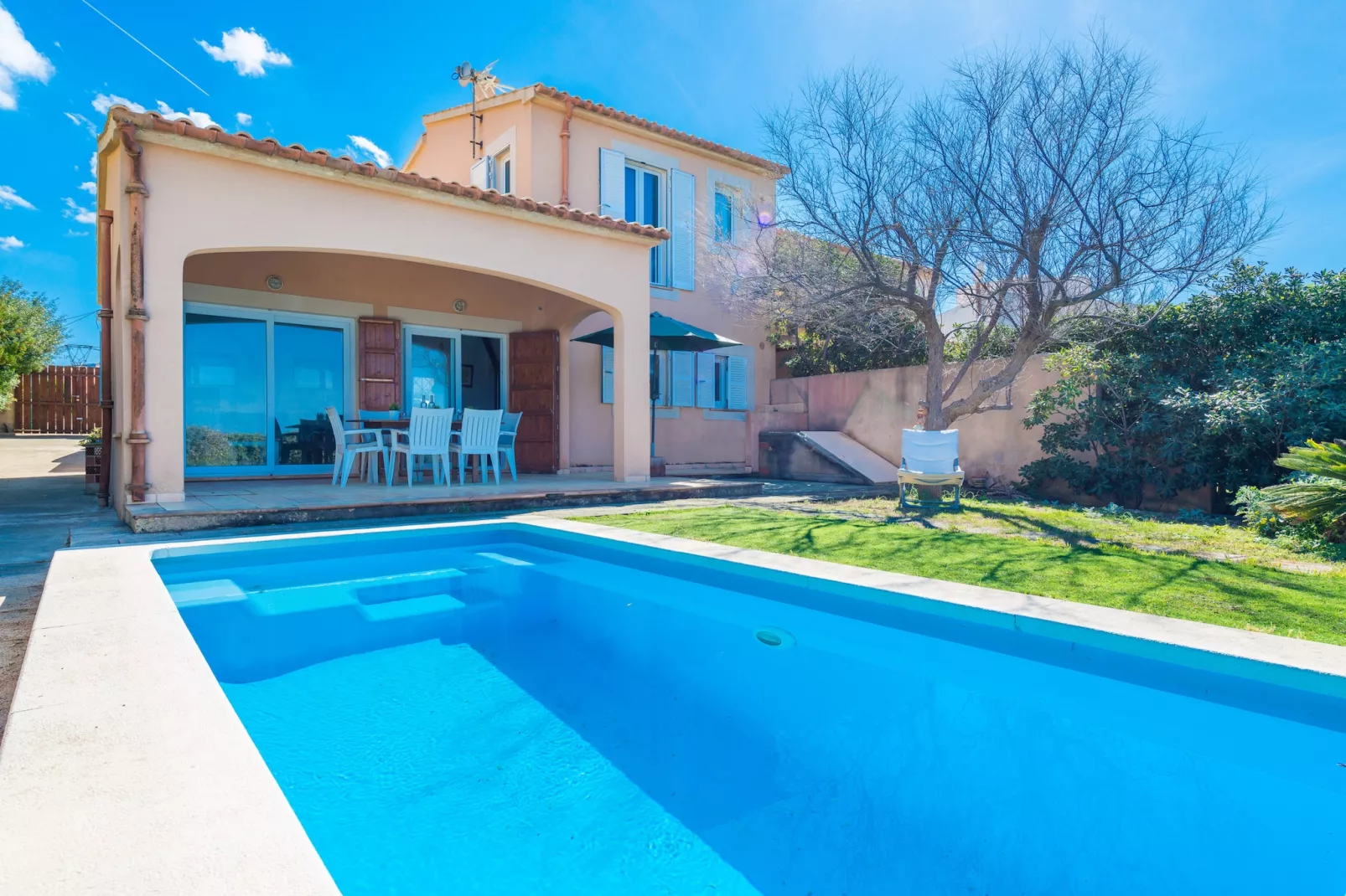 YourHouse Escull-Exterior summer