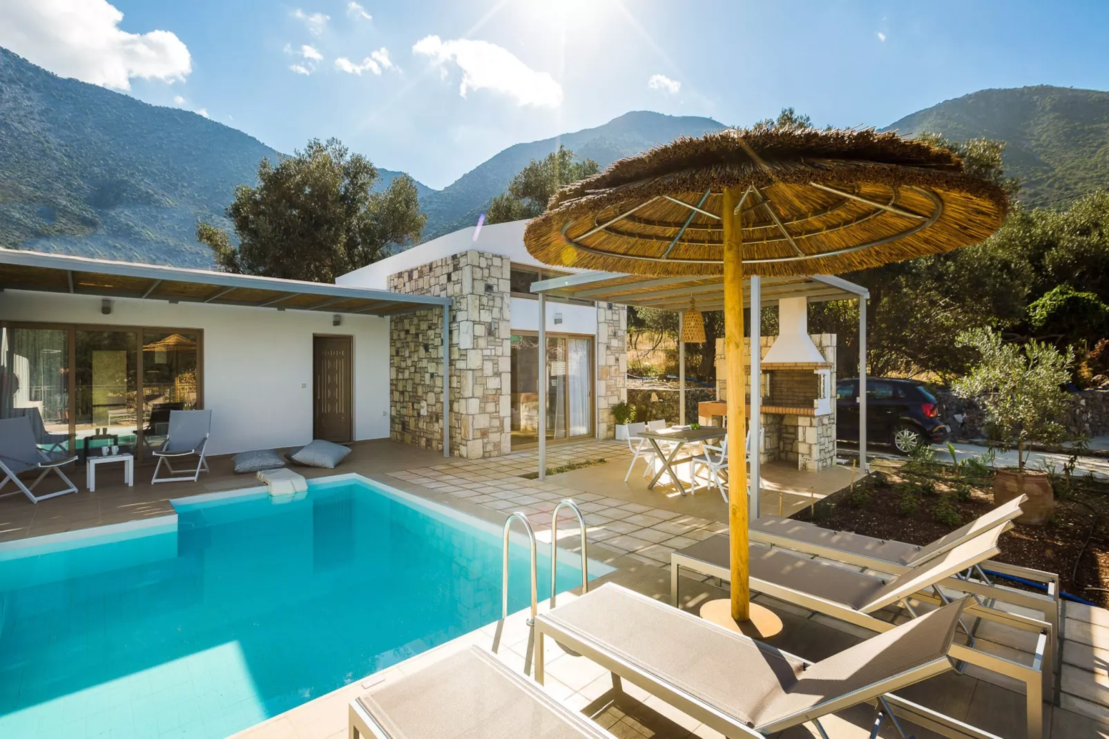 Lemoni Villa