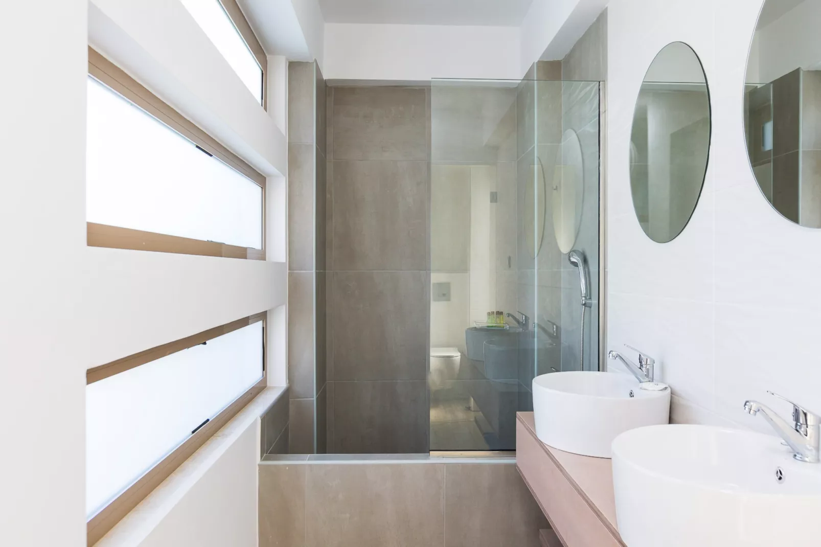 Portokali Villa-Bathroom