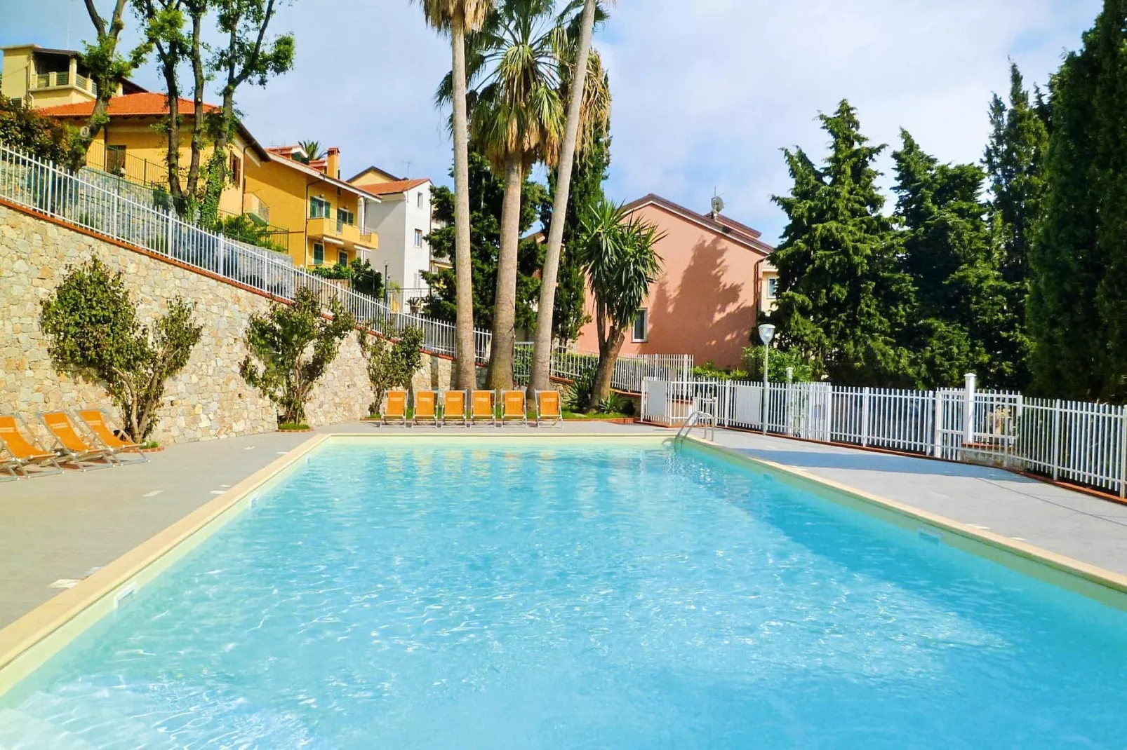 Residence Dei Fiori Pietra Ligure - C5/R5CM-Pool