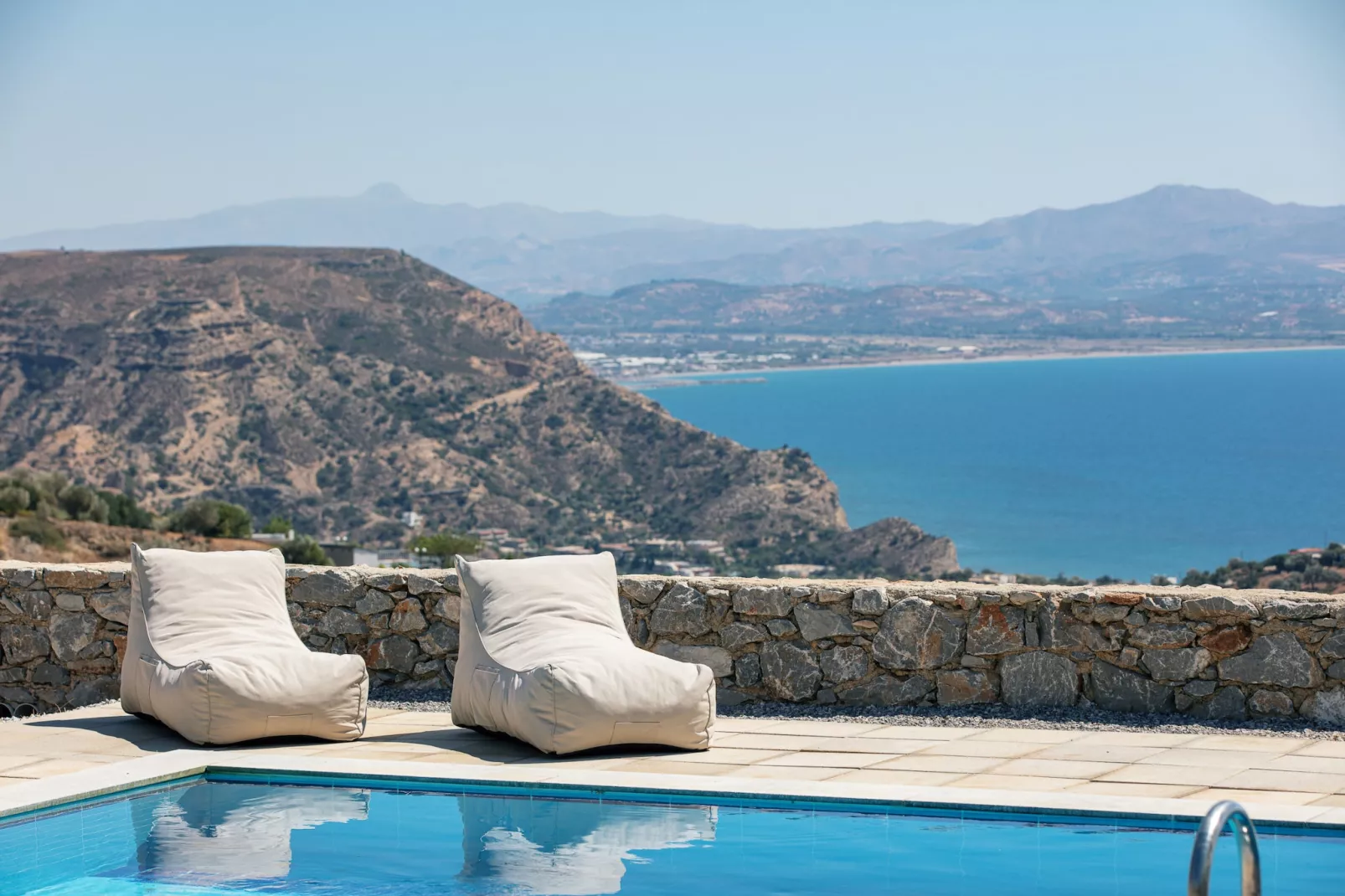 Evgoro Thalassa-Pool