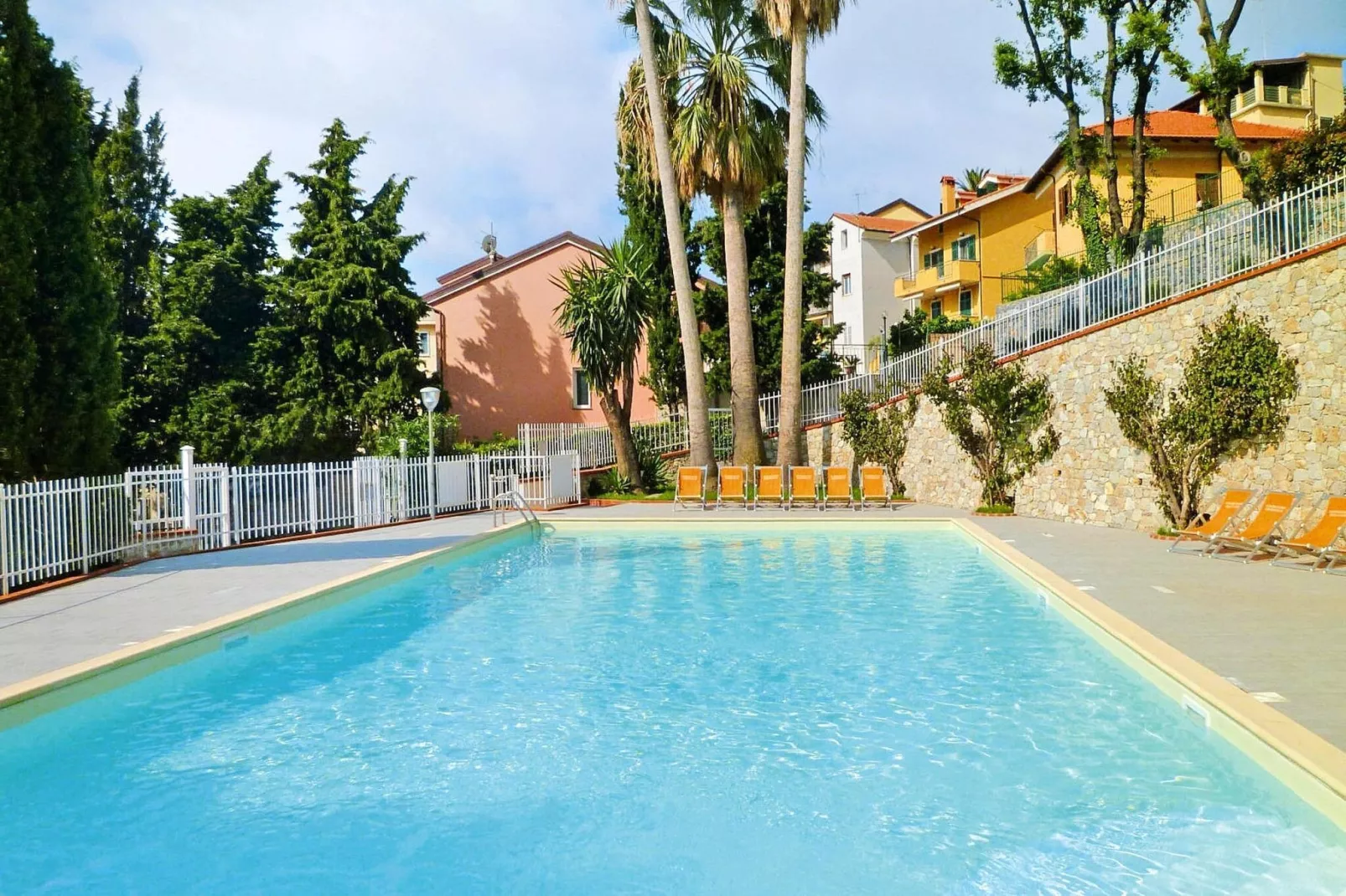 Residence Dei Fiori Pietra Ligure - C5/R5CM-Pool