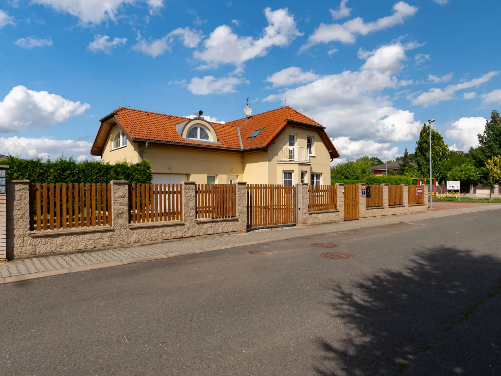Garden & Terrace Villa-Draußen