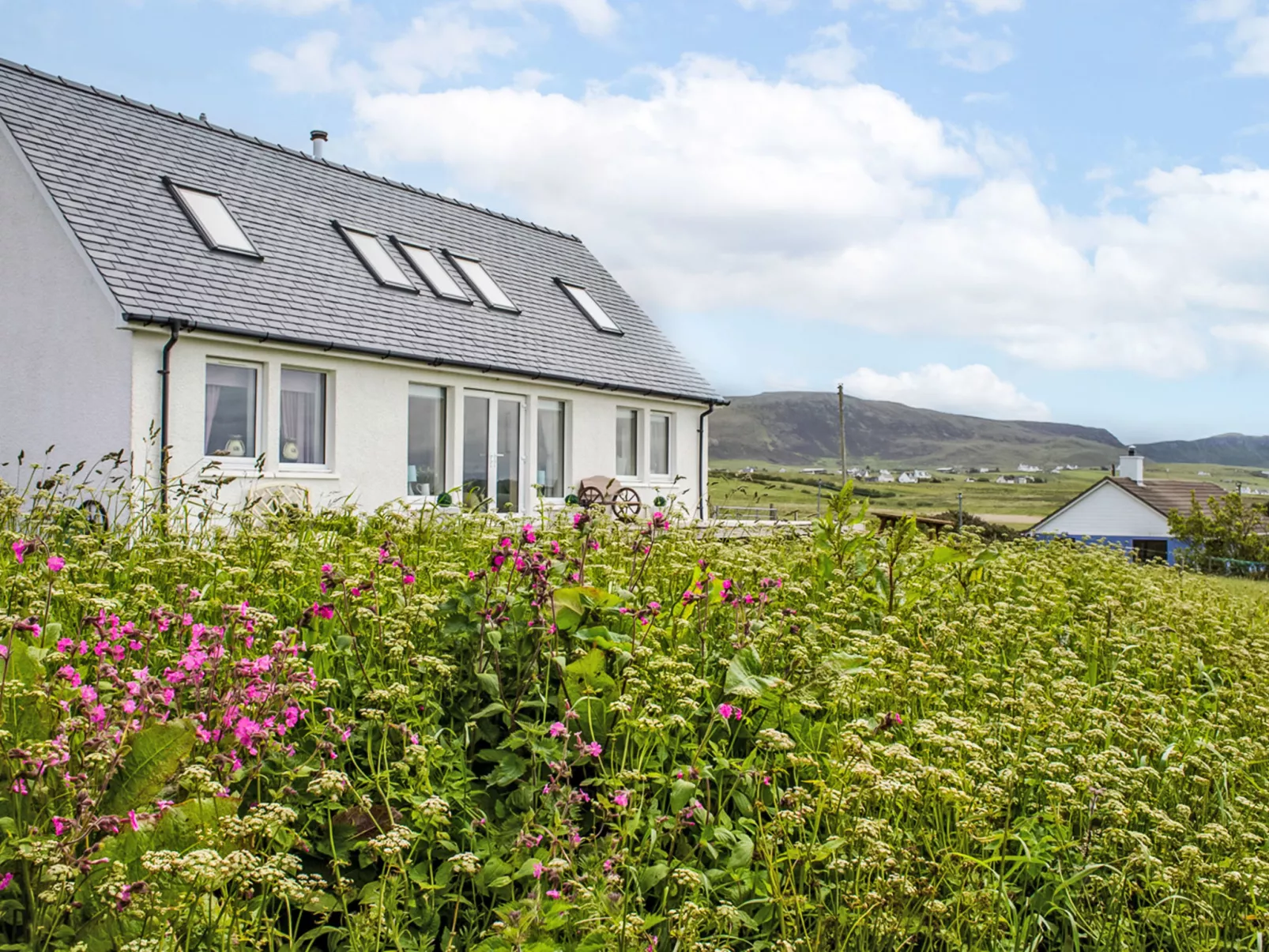 Orral Cottage-Outside