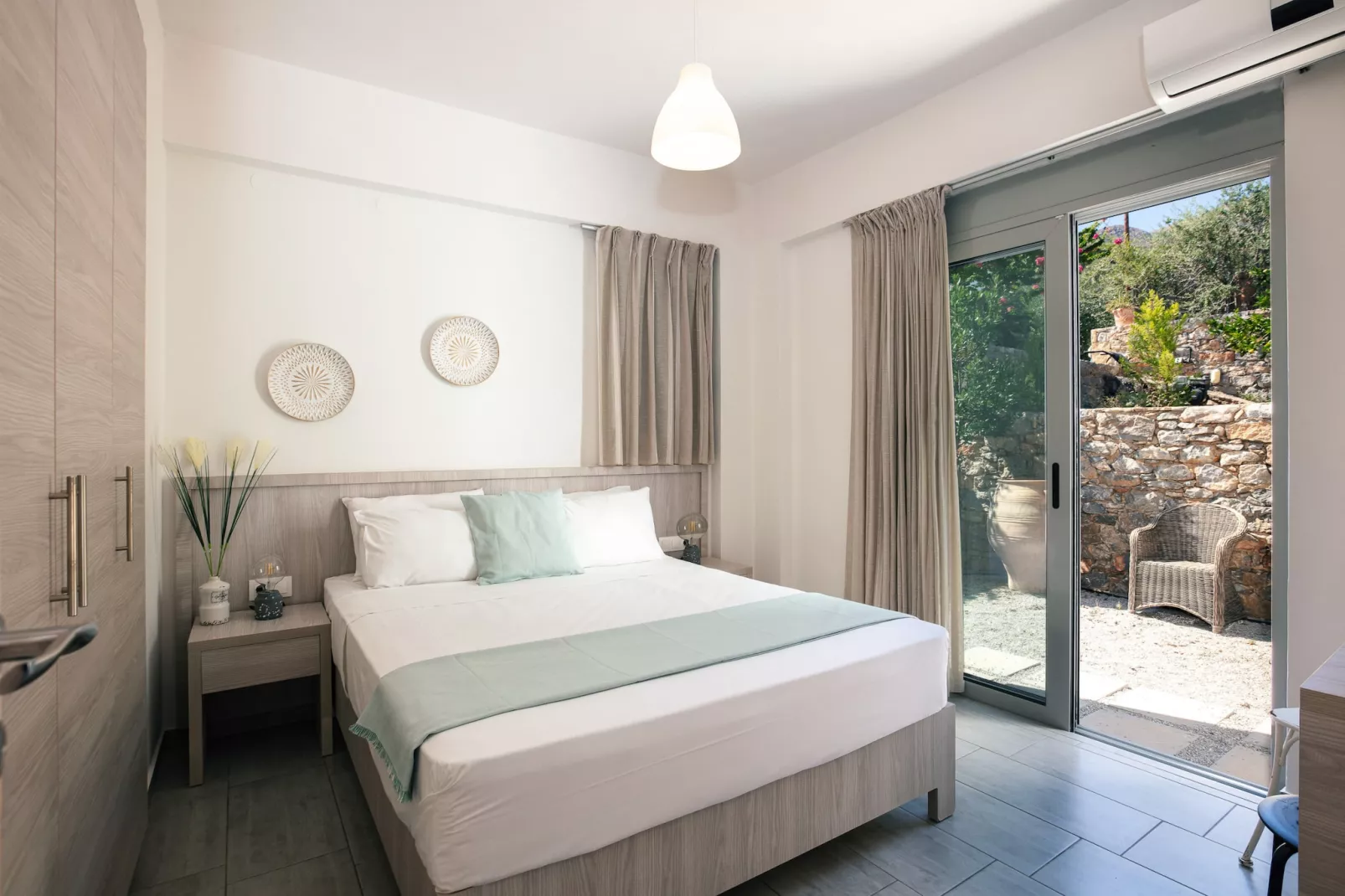 Evgoro Vrahos-Bedroom