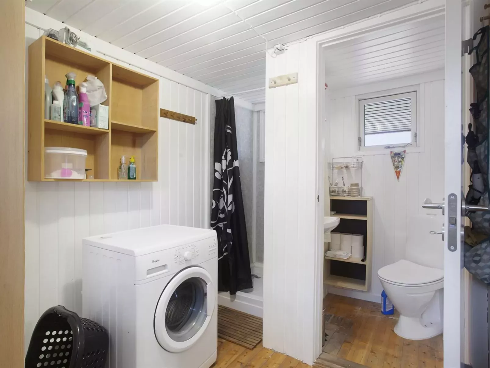 "Kai" - 3.5km from the sea-Inside
