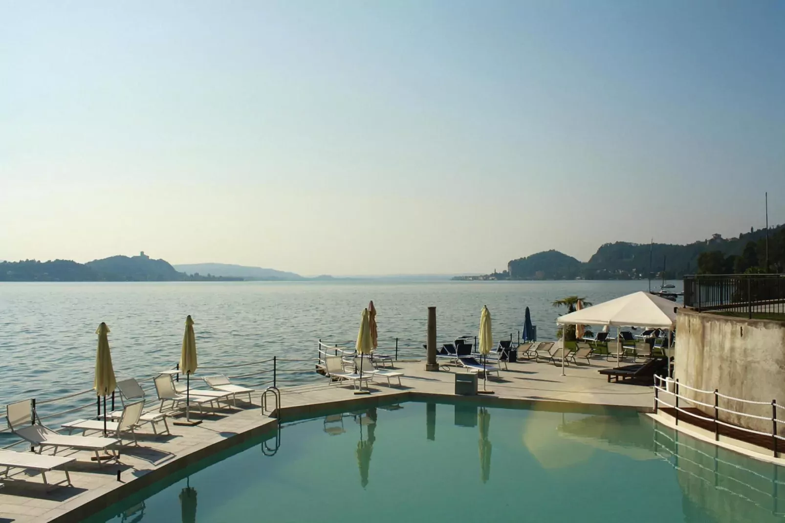 Residence Antico Verbano Meina-Bilo 3J - 2 pers-Pool