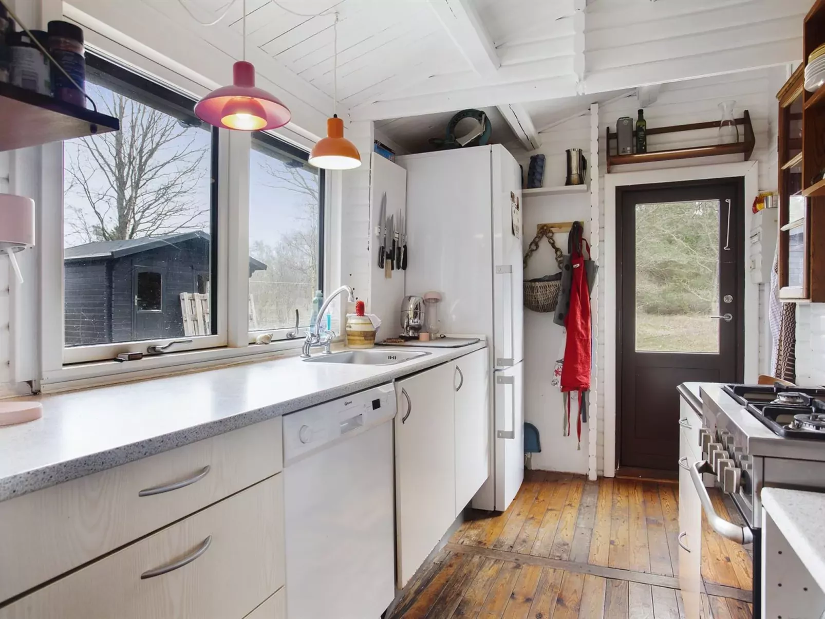 "Kai" - 3.5km from the sea-Inside
