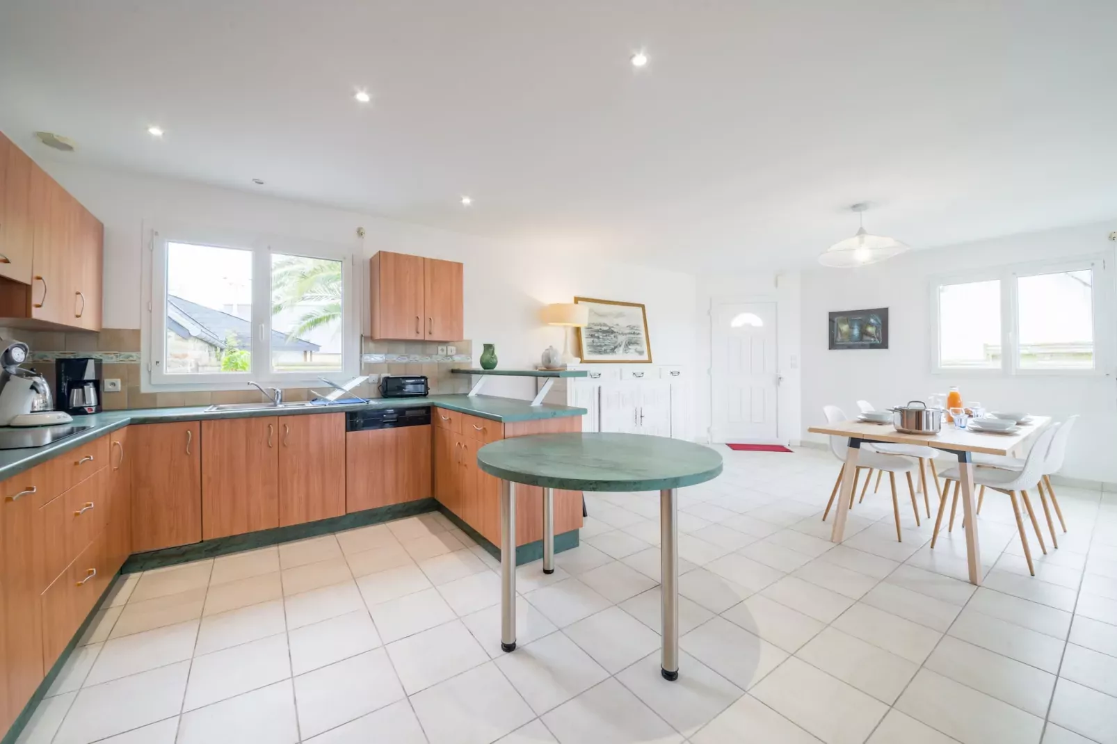 TY BIHAN - Portsall-Kitchen