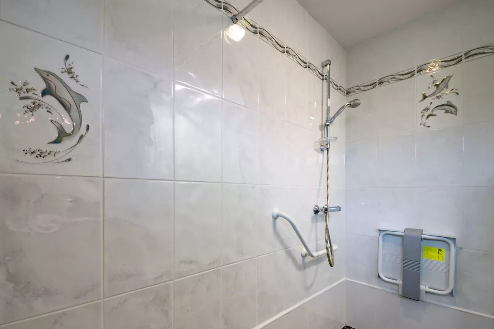 TY BIHAN - Portsall-Bathroom