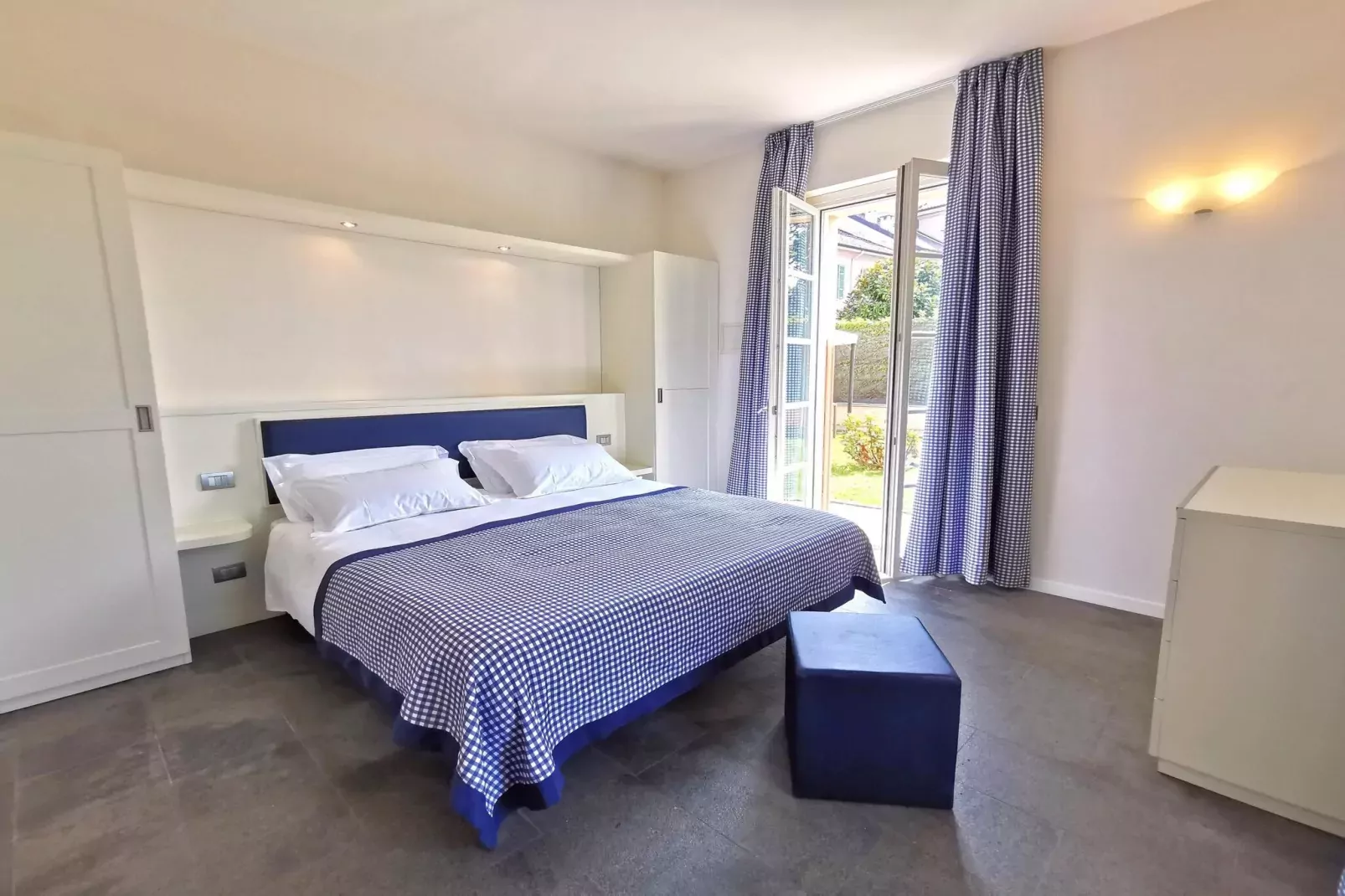 Residence Antico Verbano Meina-Bilo 3J - 2 pers-Bedroom