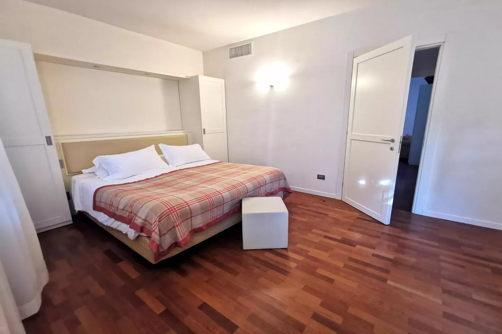 Residence Antico Verbano Meina-Bilo 3J - 2 pers-Bedroom
