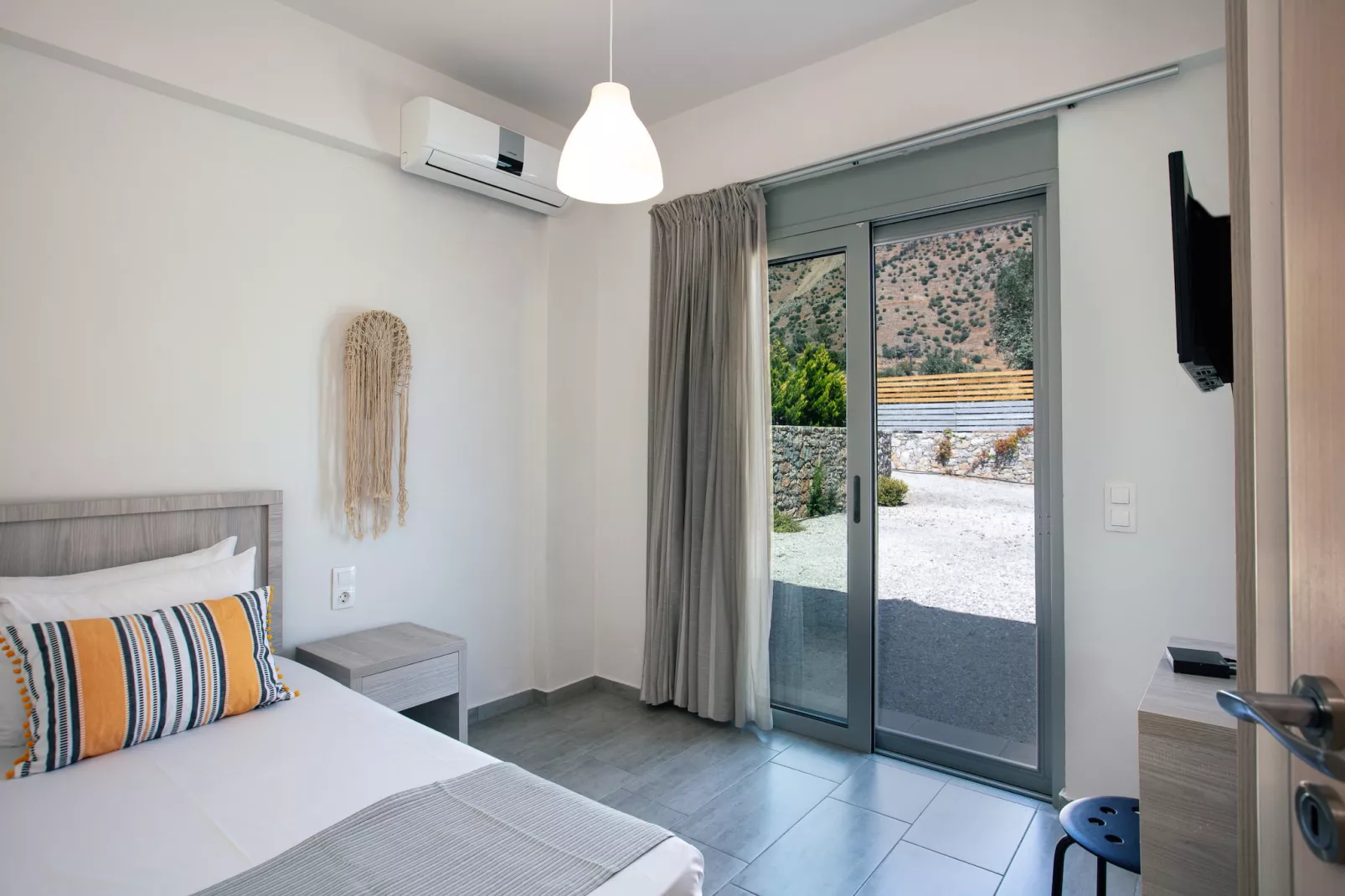 Evgoro Vrahos-Bedroom