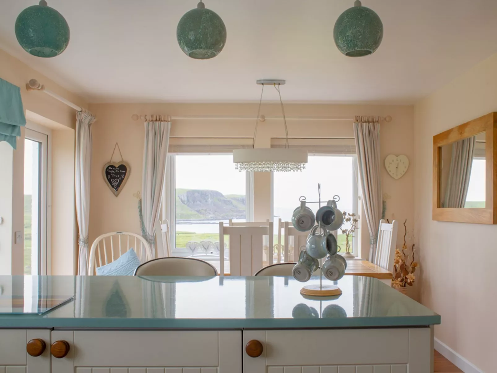 Orral Cottage-Inside