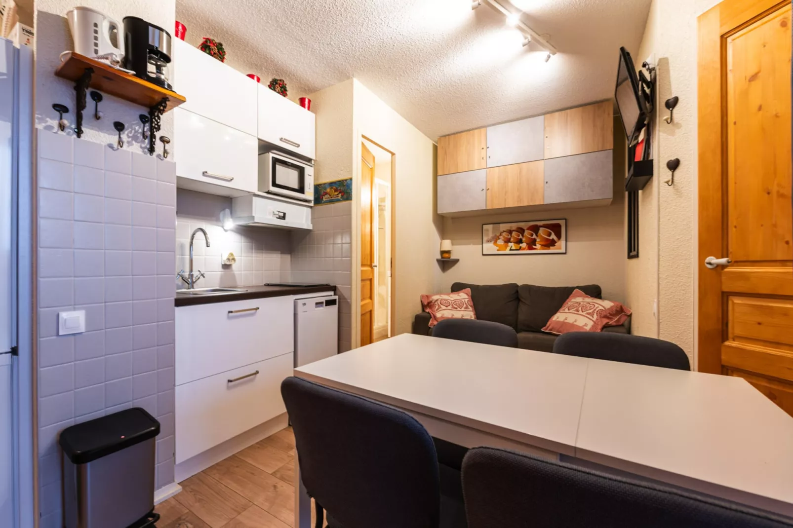 Grande Neige N°44 - 2P4-Kitchen