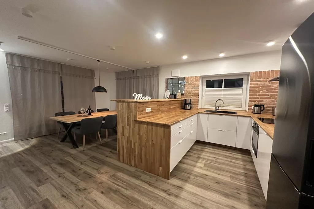 479490-Kitchen