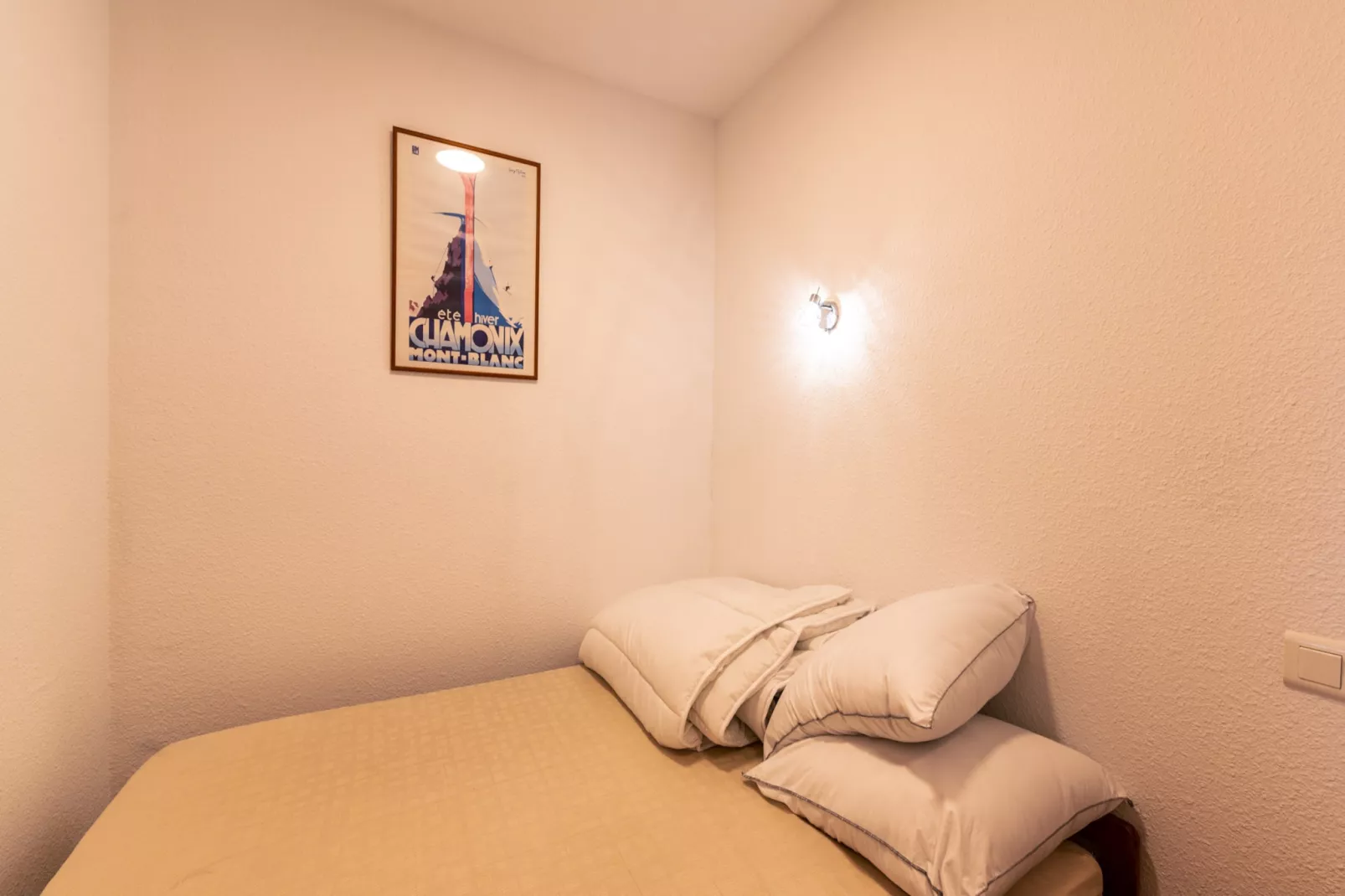 Les Eterlous N°28 - 2P4-Bedroom