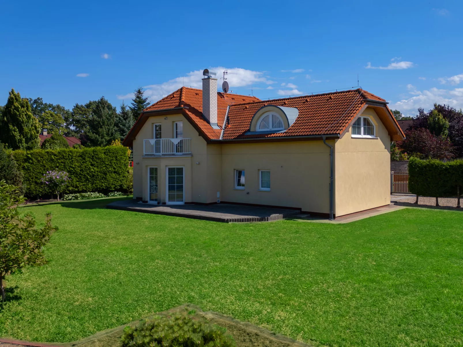 Garden & Terrace Villa-Draußen