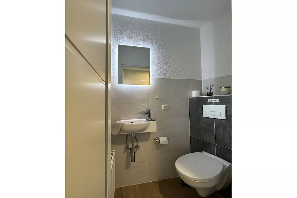 451114-Bathroom