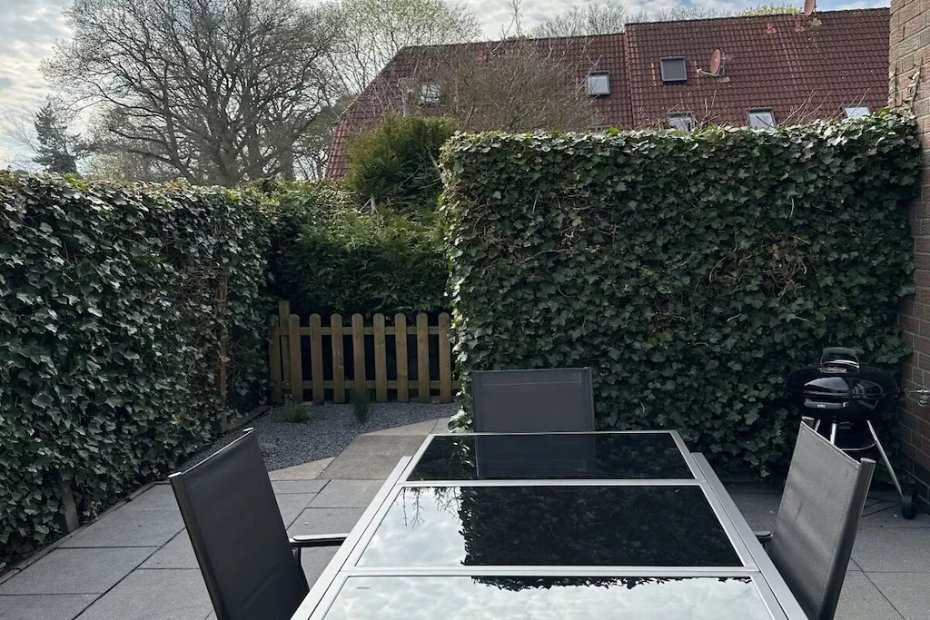 451114-Terrace balcony