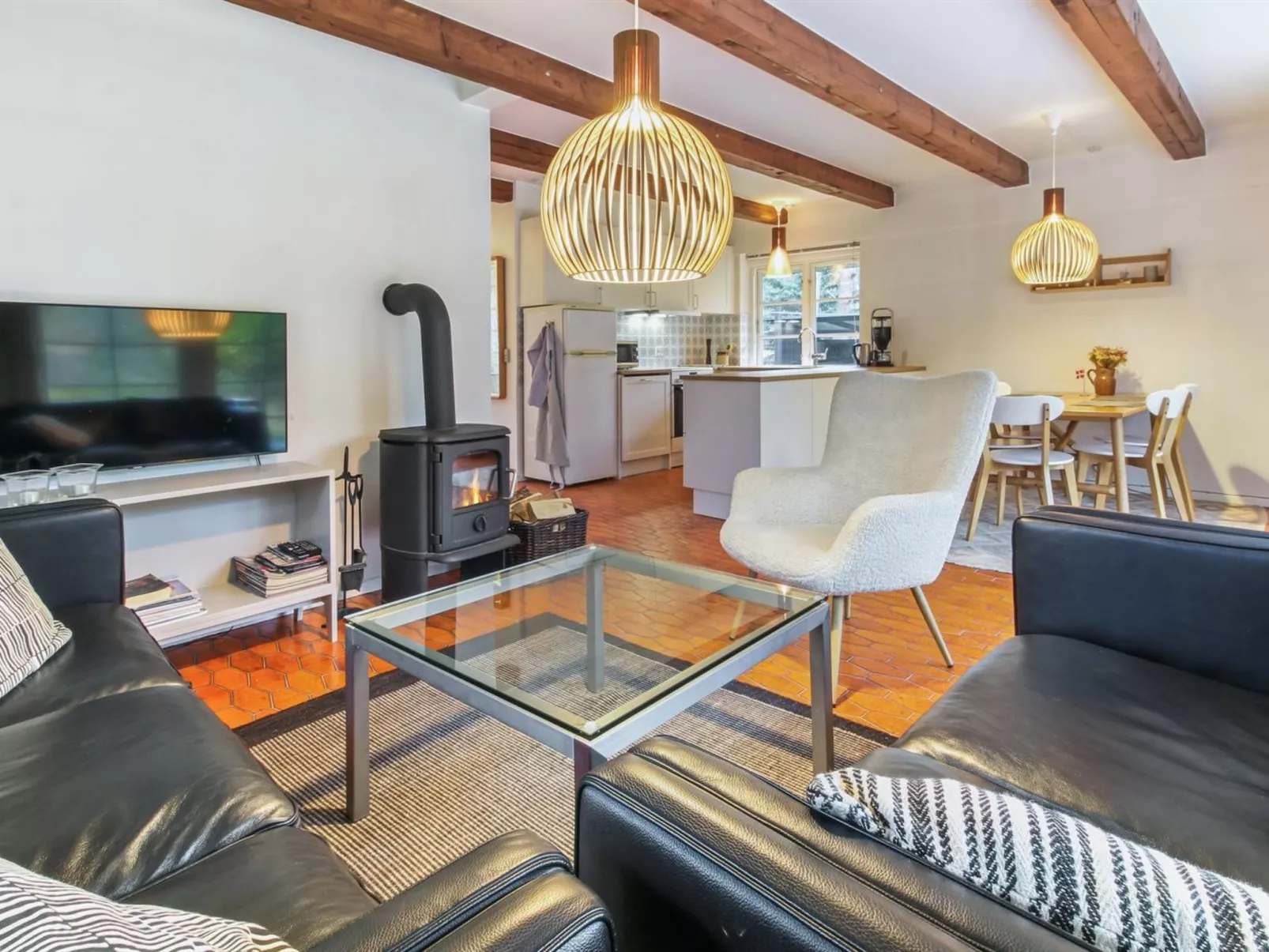 "Einari" - 1.2km from the sea-Inside
