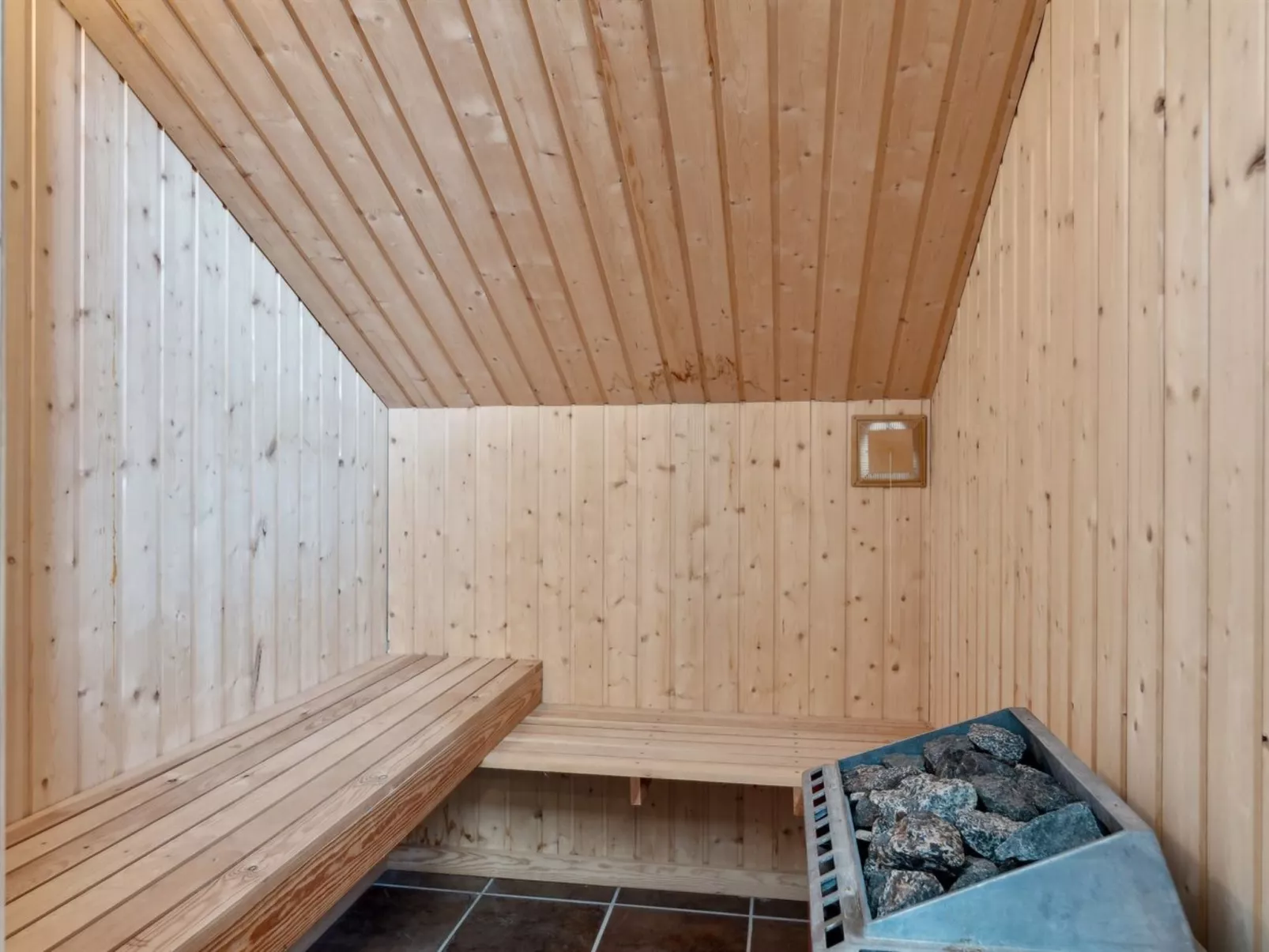 "Henrika" - 300m from the sea-Inside