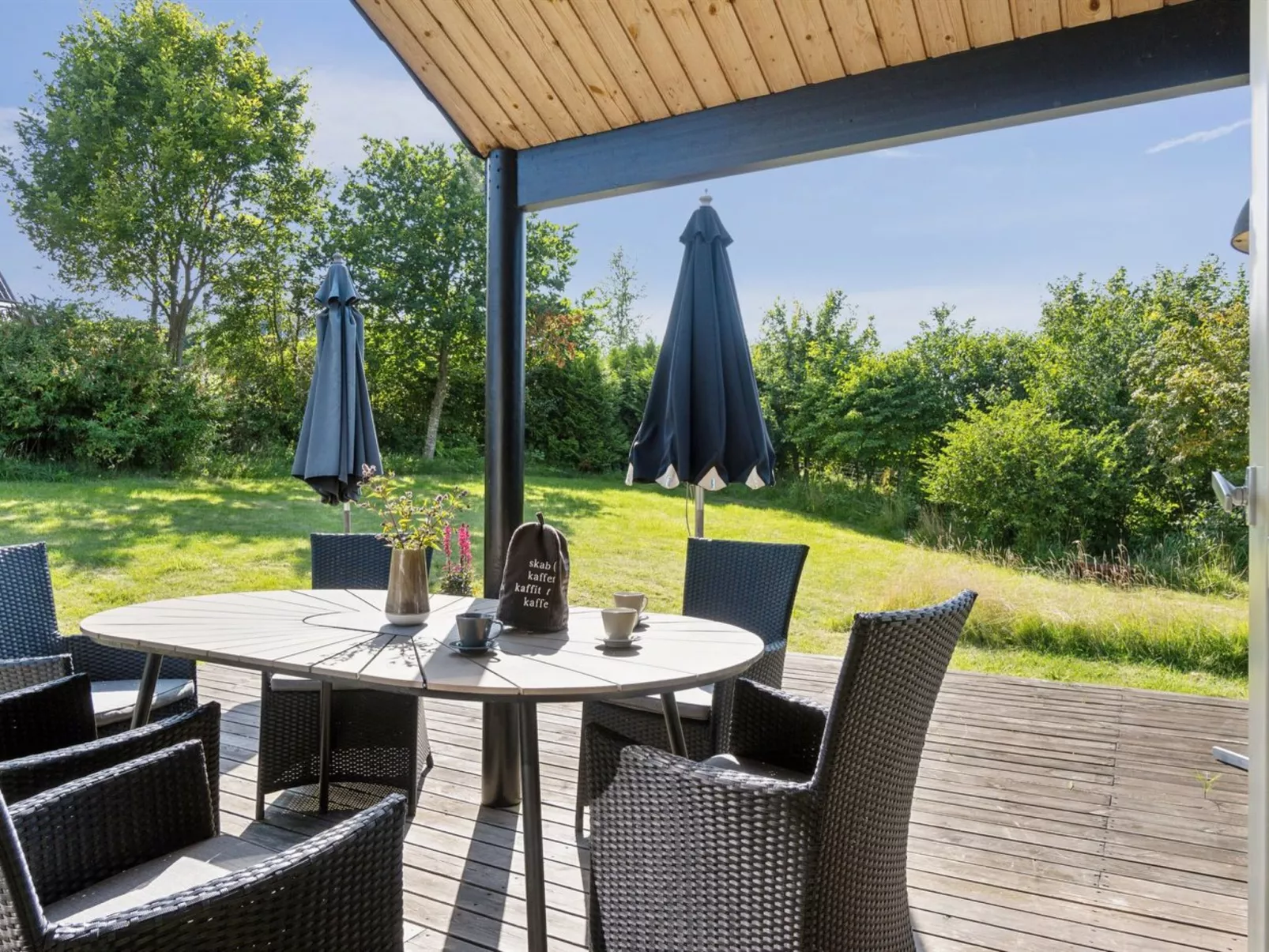 "Henrika" - 300m from the sea-Outside