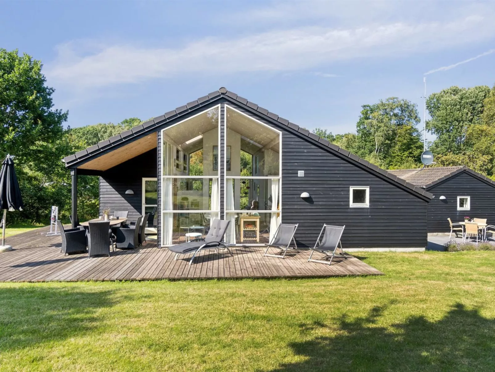 "Henrika" - 300m from the sea-Outside