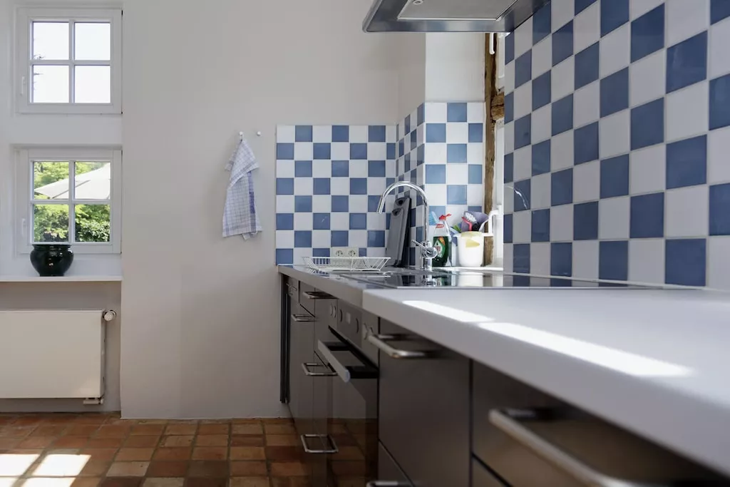 381797-Kitchen