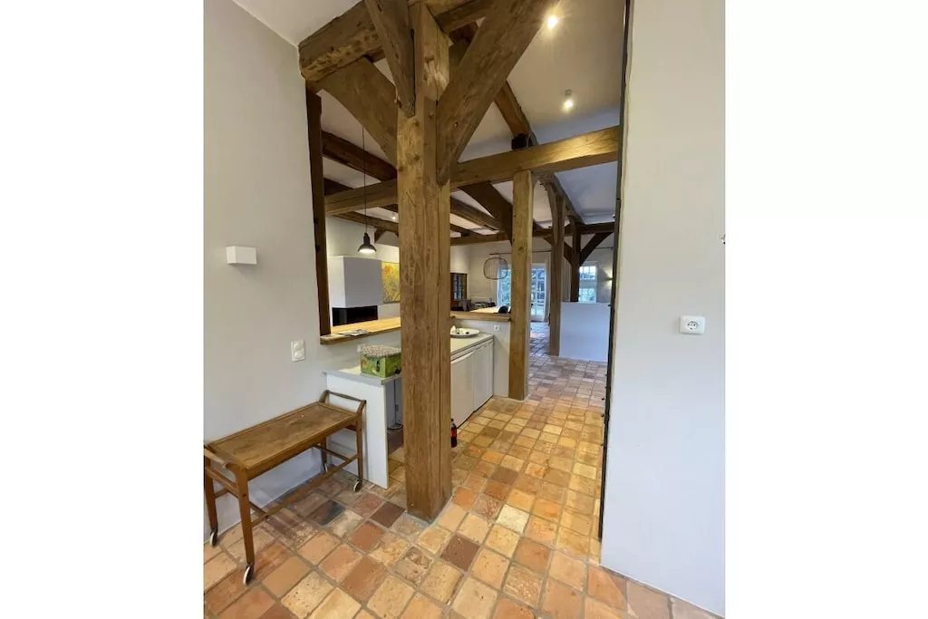 381797-Kitchen