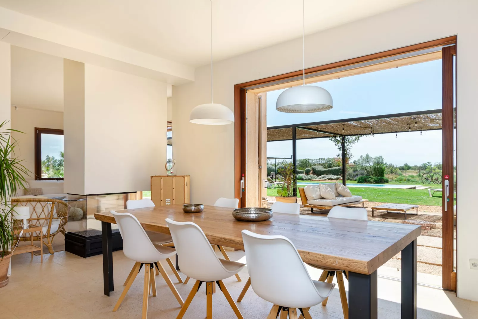 YourHouse Thalassa-Dining room