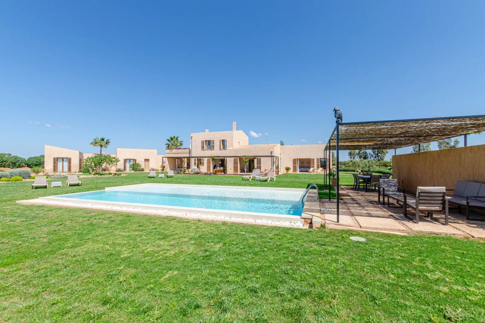 YourHouse Thalassa-Pool