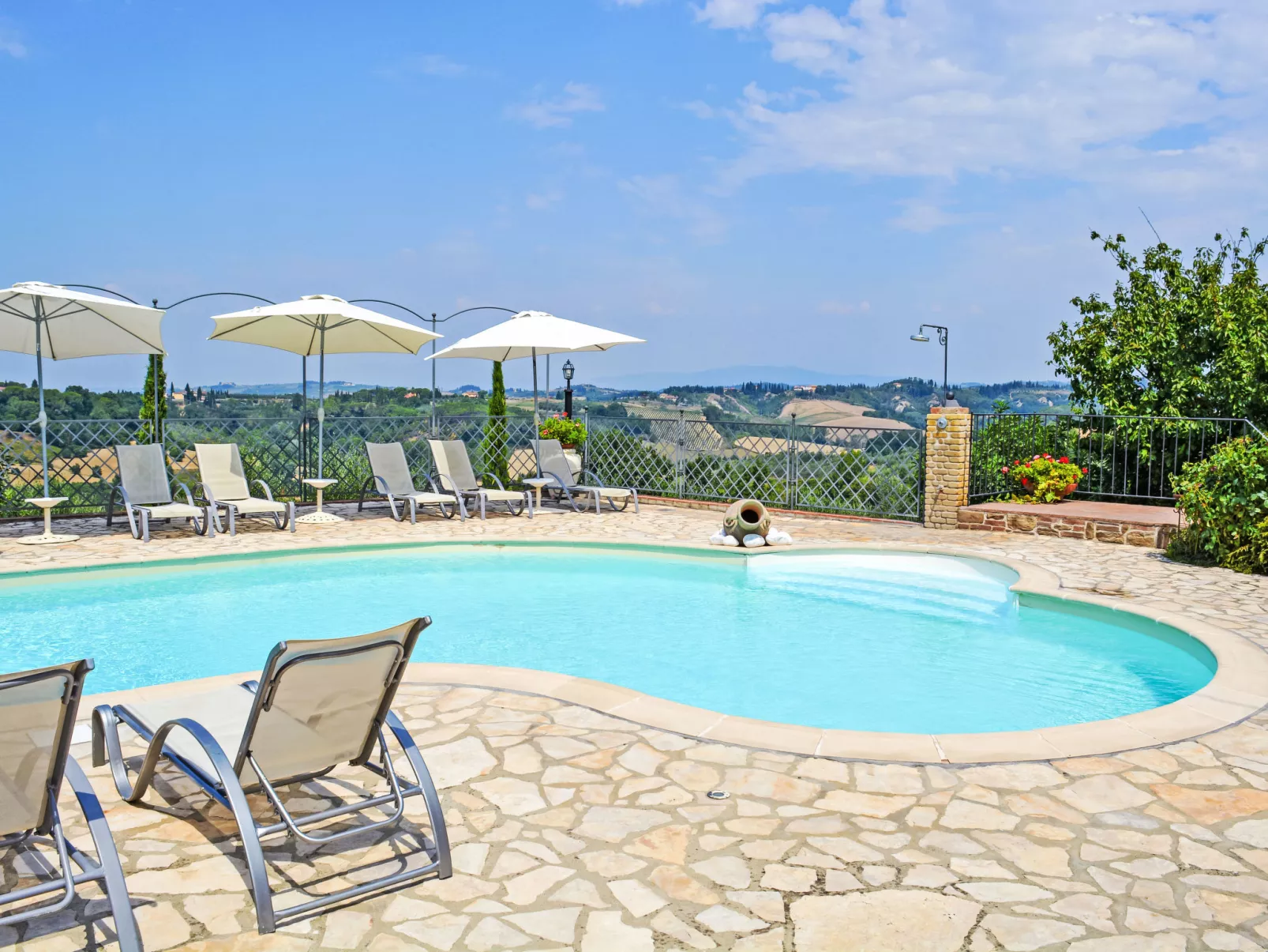 La Vecchia Pieve-Draußen