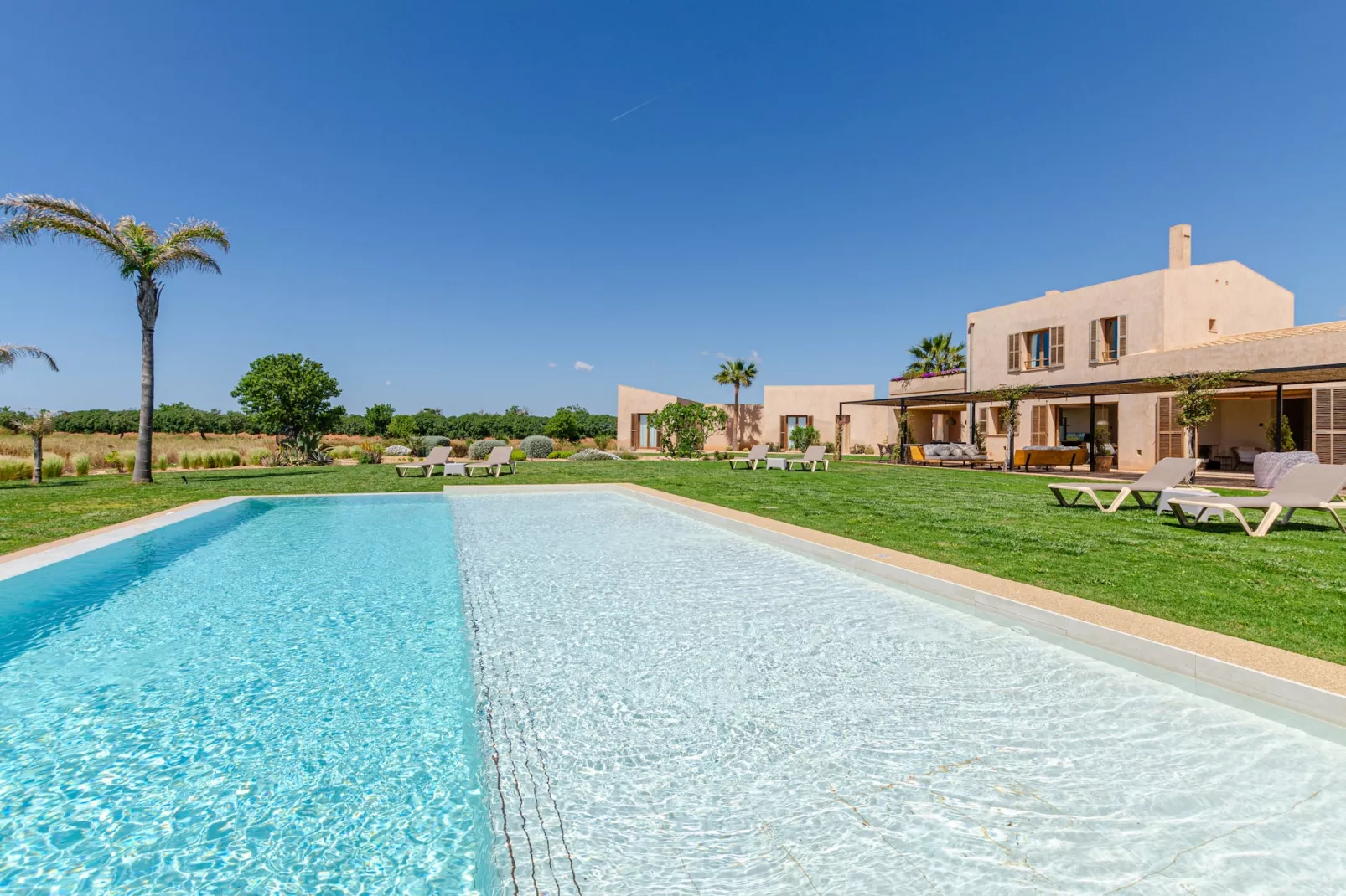 YourHouse Thalassa-Pool