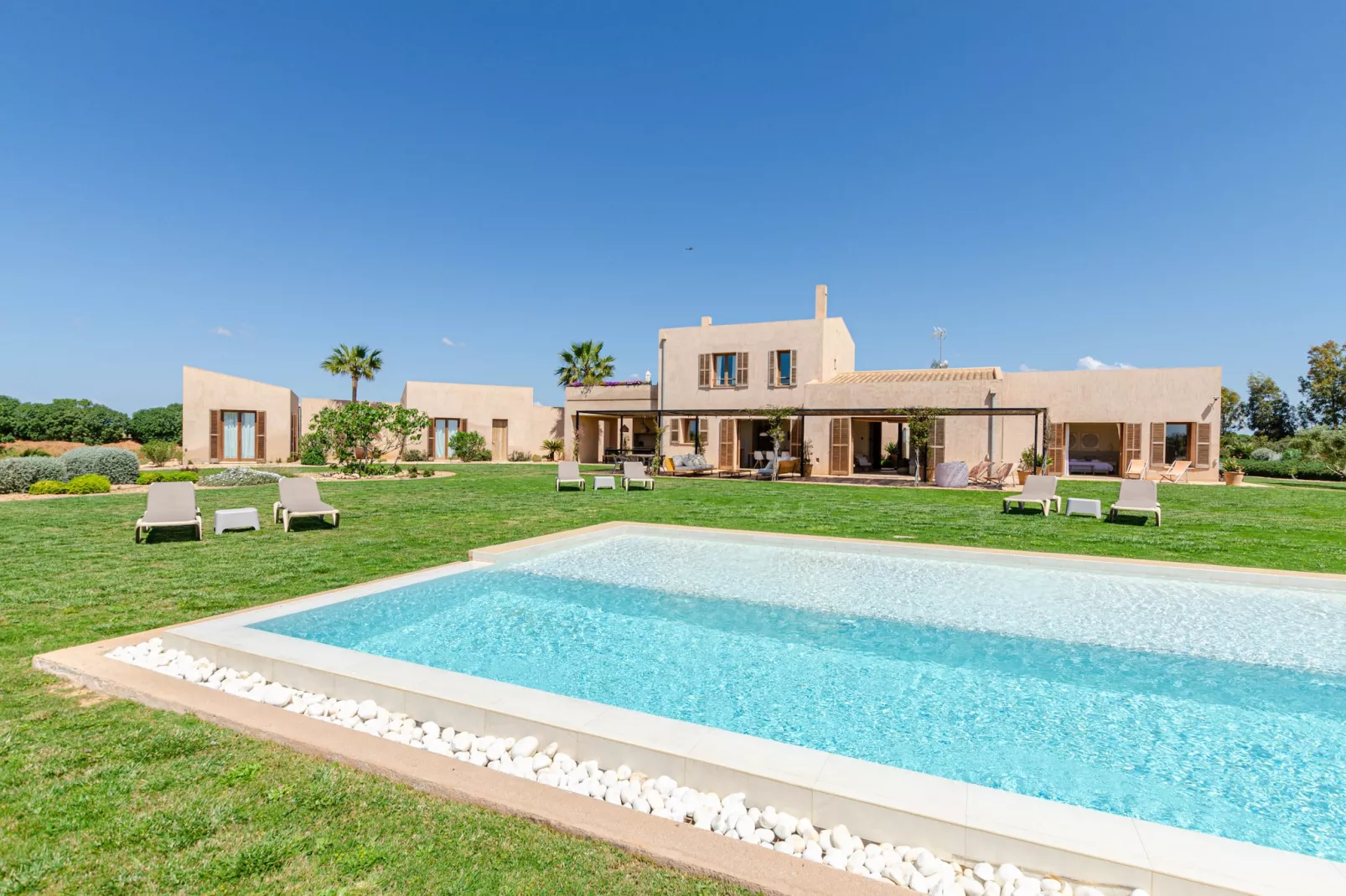YourHouse Thalassa-Pool