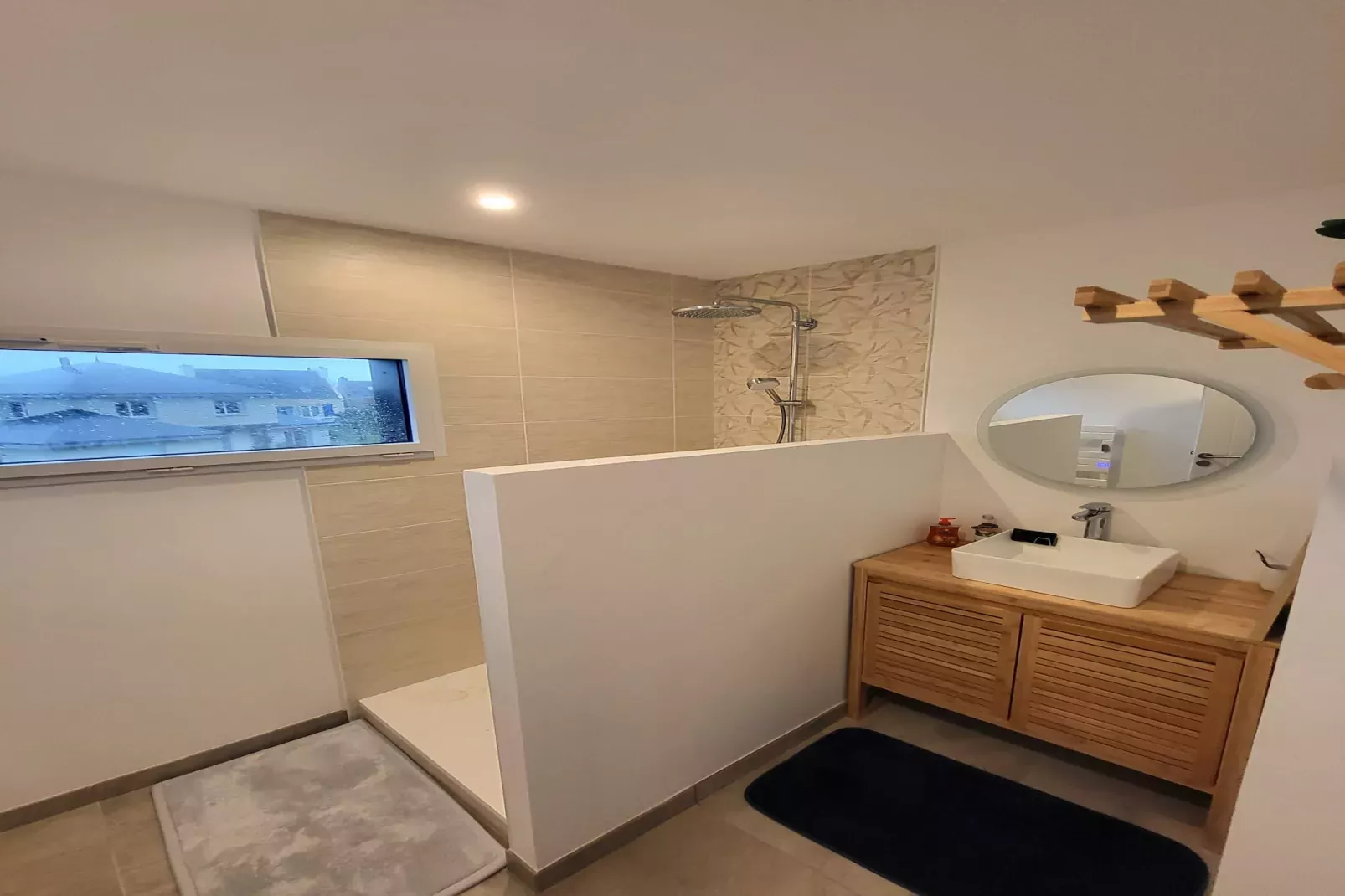 TY COAT - Saint-Pabu-Bathroom