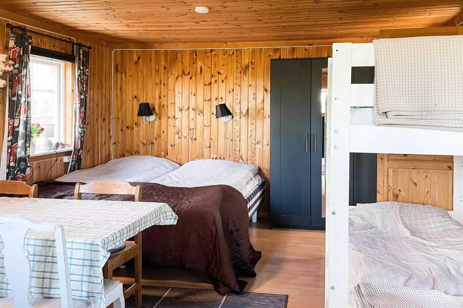 4 person holiday home in BÄCKEFORS-Indoor