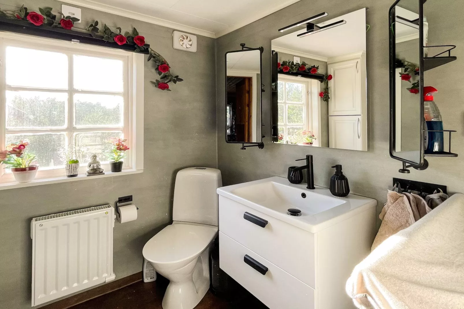 4 person holiday home in BÄCKEFORS-Indoor