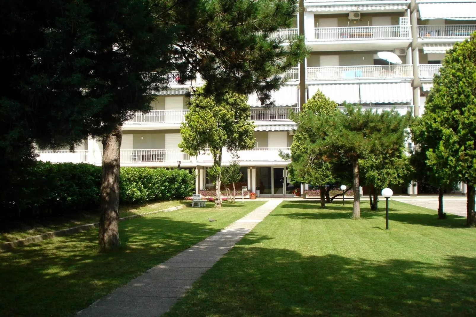 Garden 26-View summer