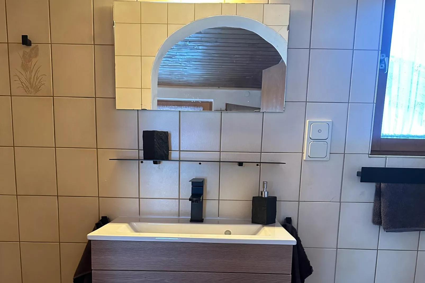 Bungalow in Kitzbühel-Bathroom
