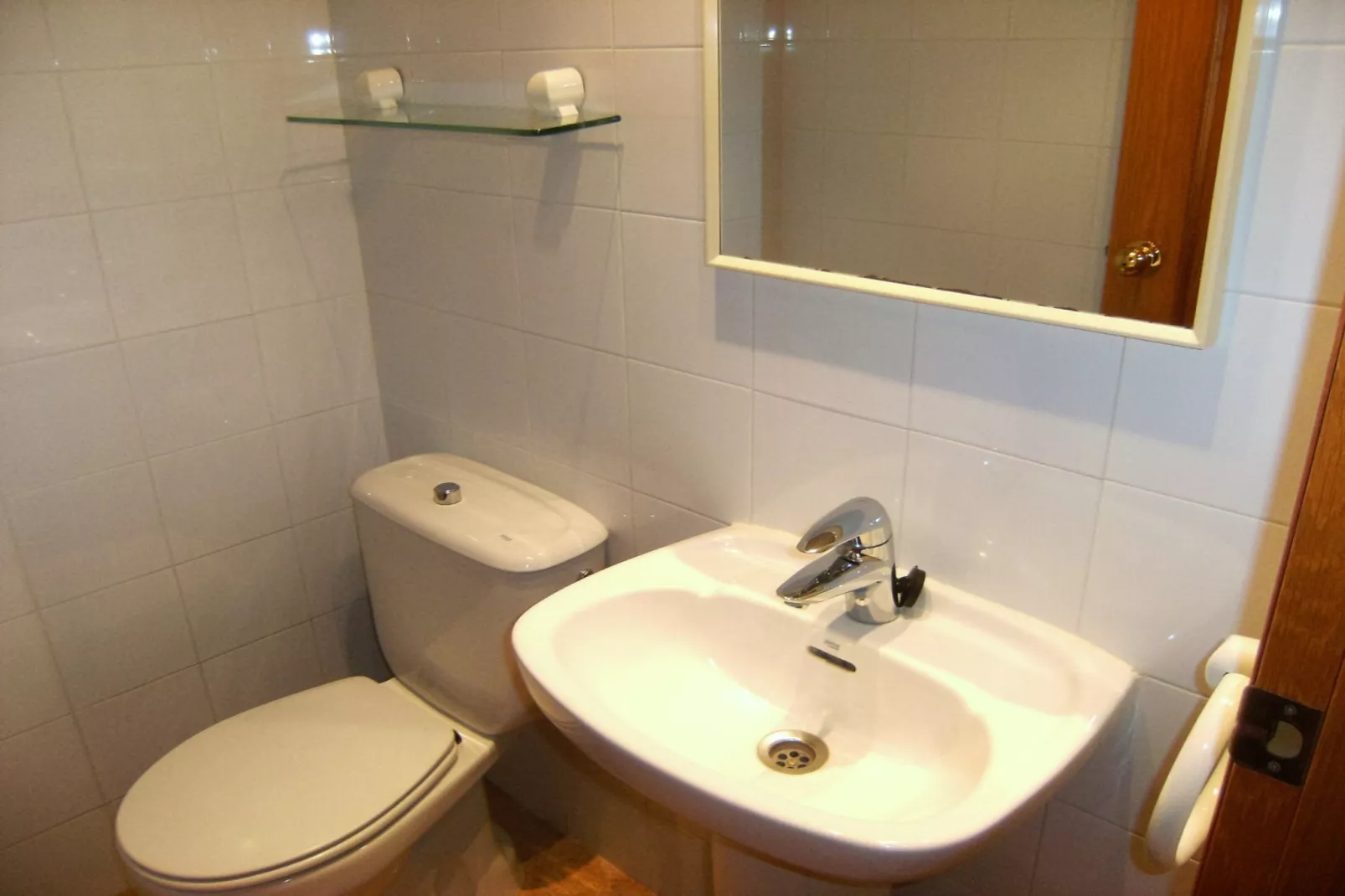 MARINA 2-D-Bathroom