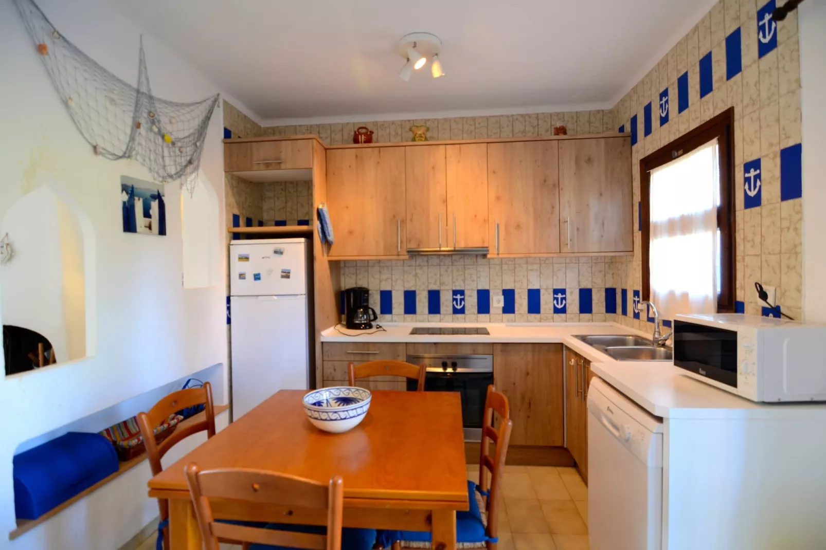 PIVERD GOLF 74-Kitchen