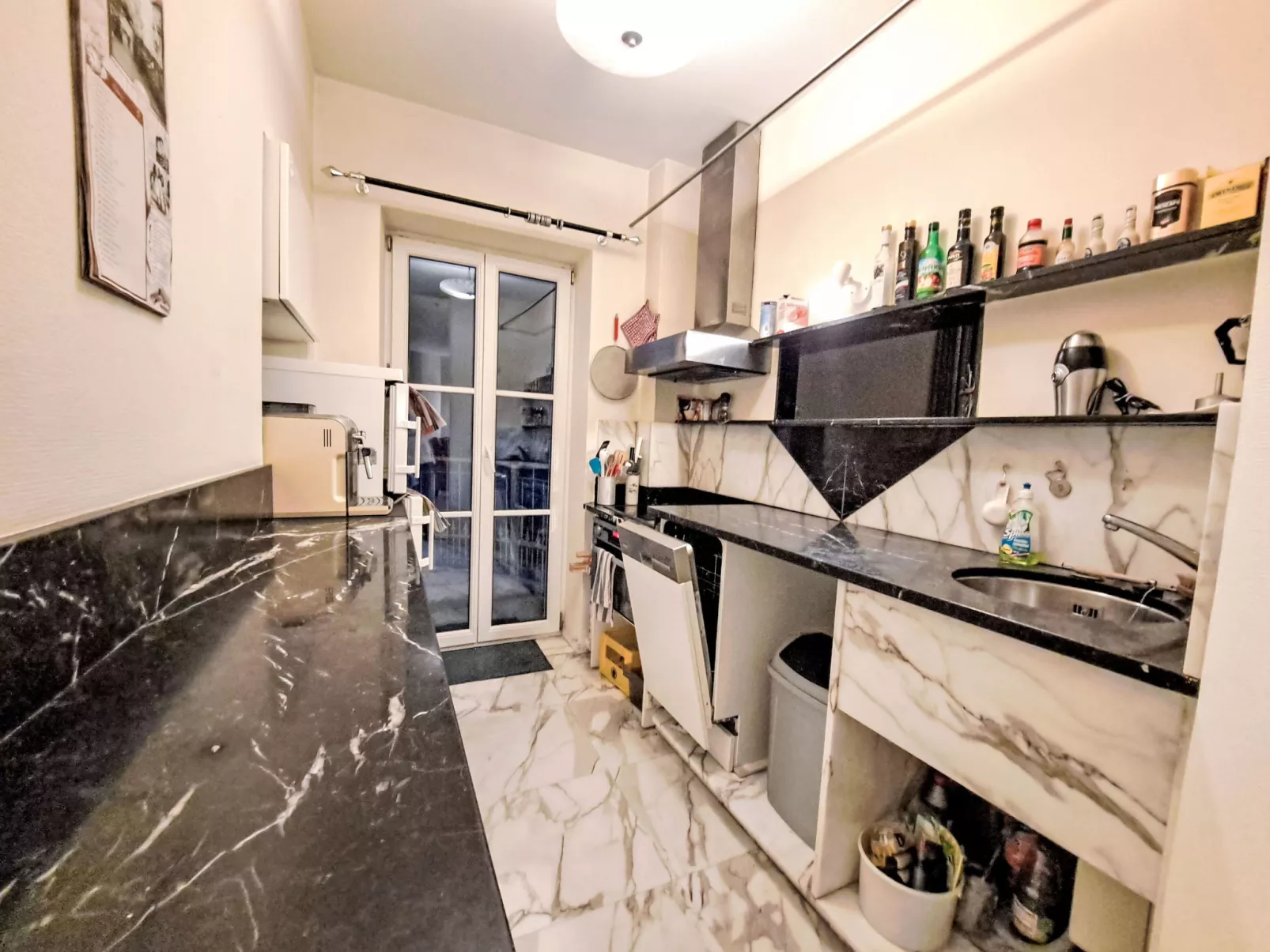 Villa Hiss-Inside