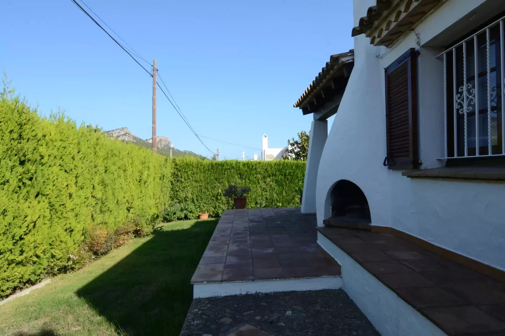 VALL GRAN 16-Gardens summer