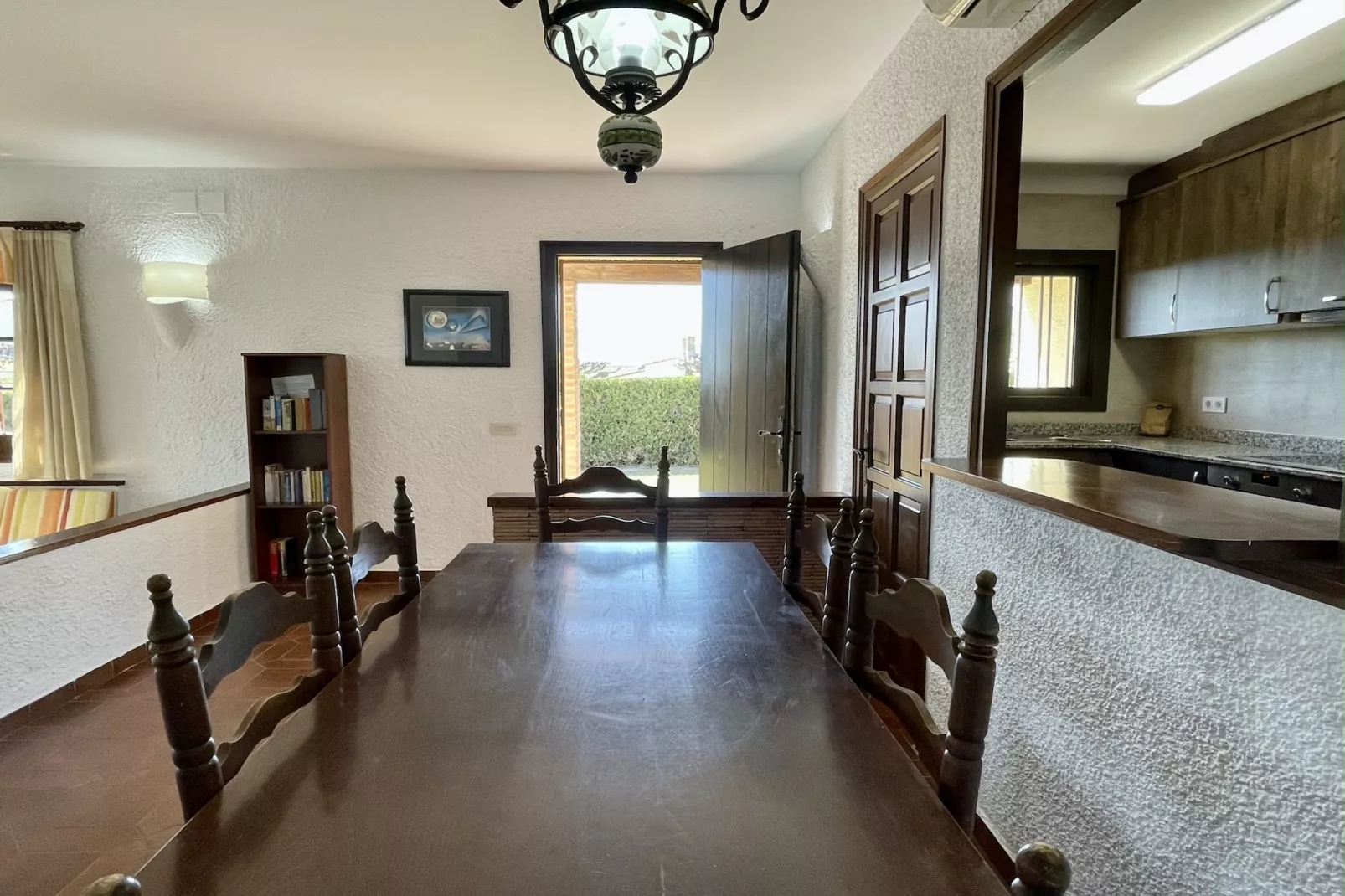 BELL RACO B 25-Dining room