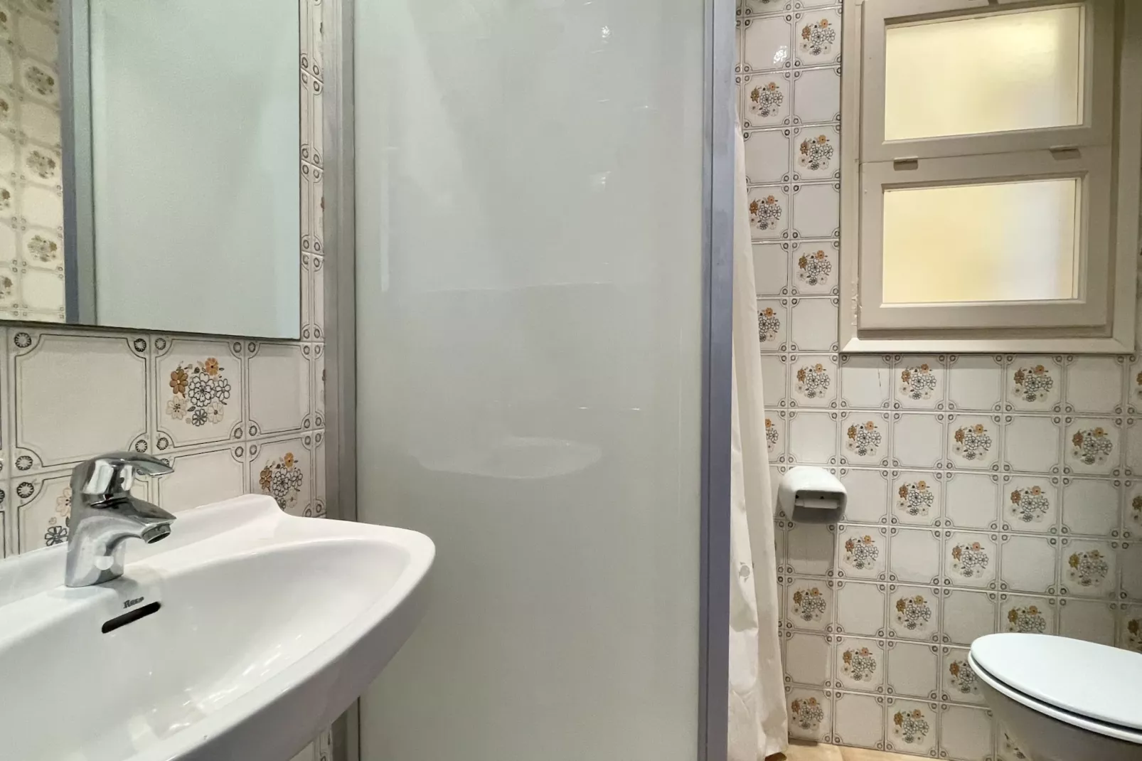 APARTAMENT ARTS 1-Bathroom