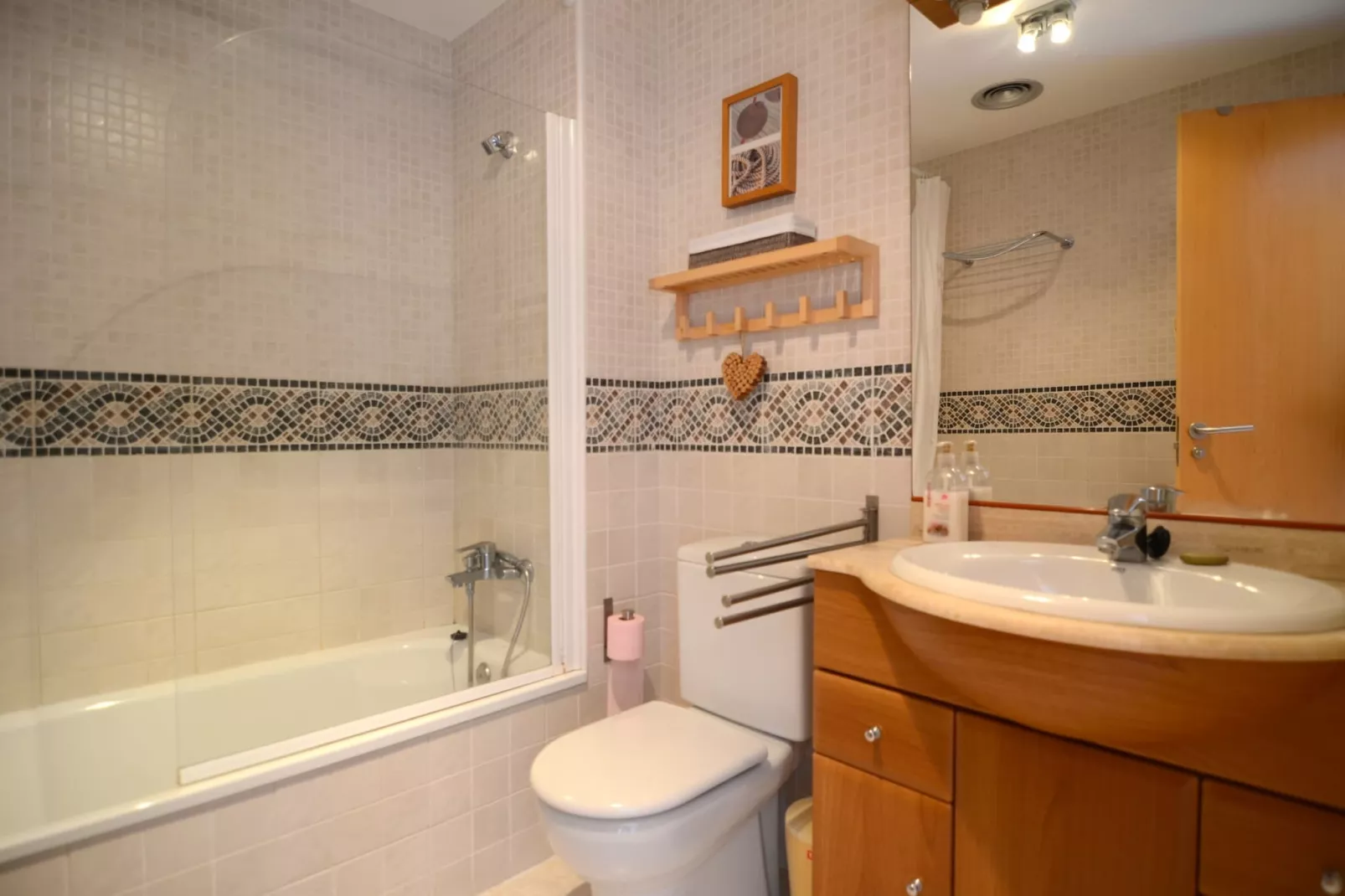 VILLA MEDAS-Bathroom