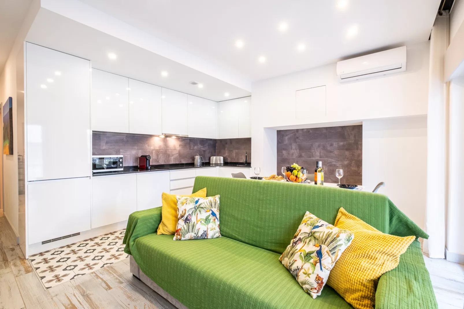Apartment Carvoeiro By The Sea 1-Living room
