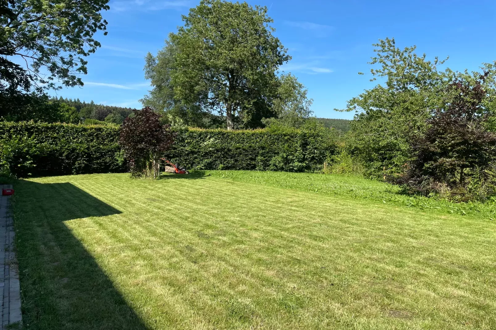 Gite La Randonnée II-Gardens summer